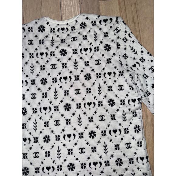 Chanel 19K Coco Neige Black White Wool CC Logo Top Short Sleeve Tee T Shirt 40 - Picture 12 of 16